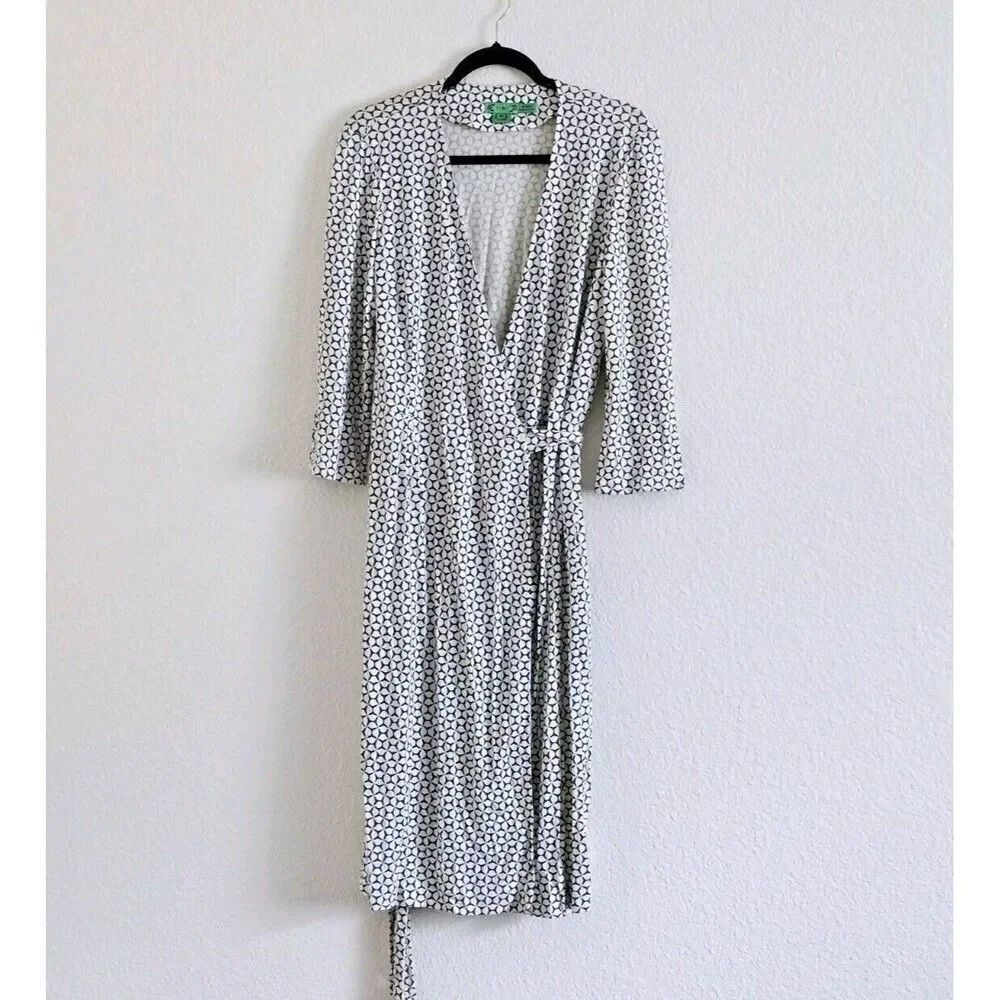 TIBI 100% Silk Dress True Wrap Blue Cream Geometric Pattern Half Sleeve Size 10